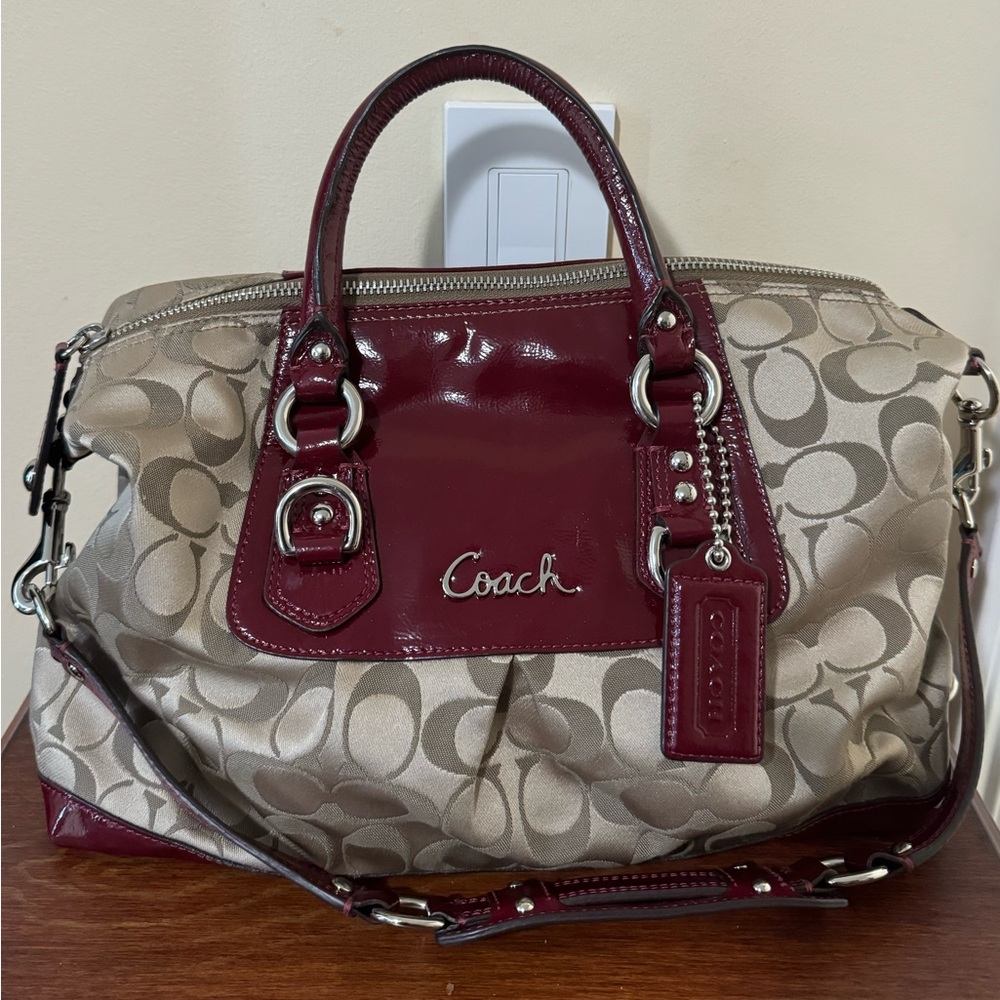 EUC Coach Ashley Signature Sateen Satchel in Khaki/Garnet